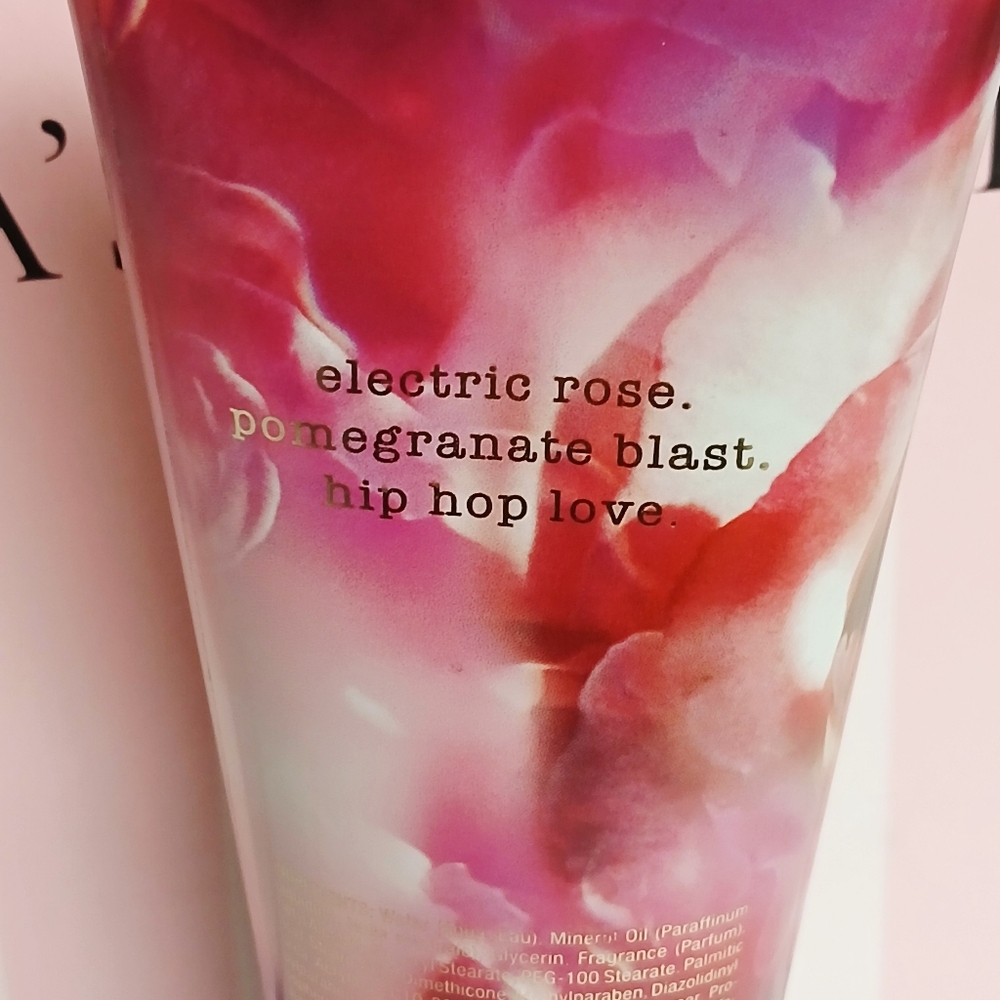 Victoria's Secret Victoria's Secret Bloom Box Fragrance Body Lotion - Picture 4 of 5